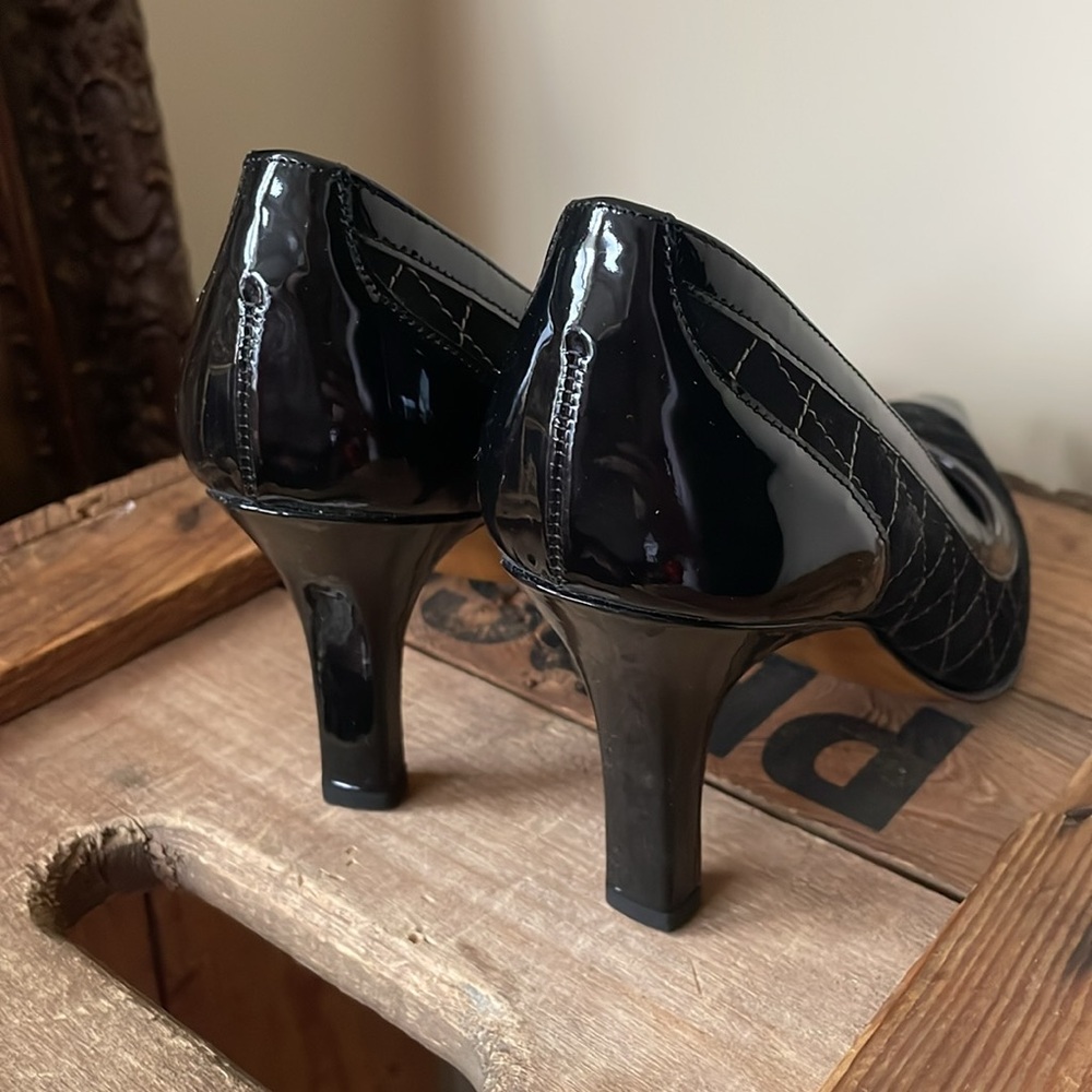 Peter‎ Kaiser Pumps - Picture 3 of 9